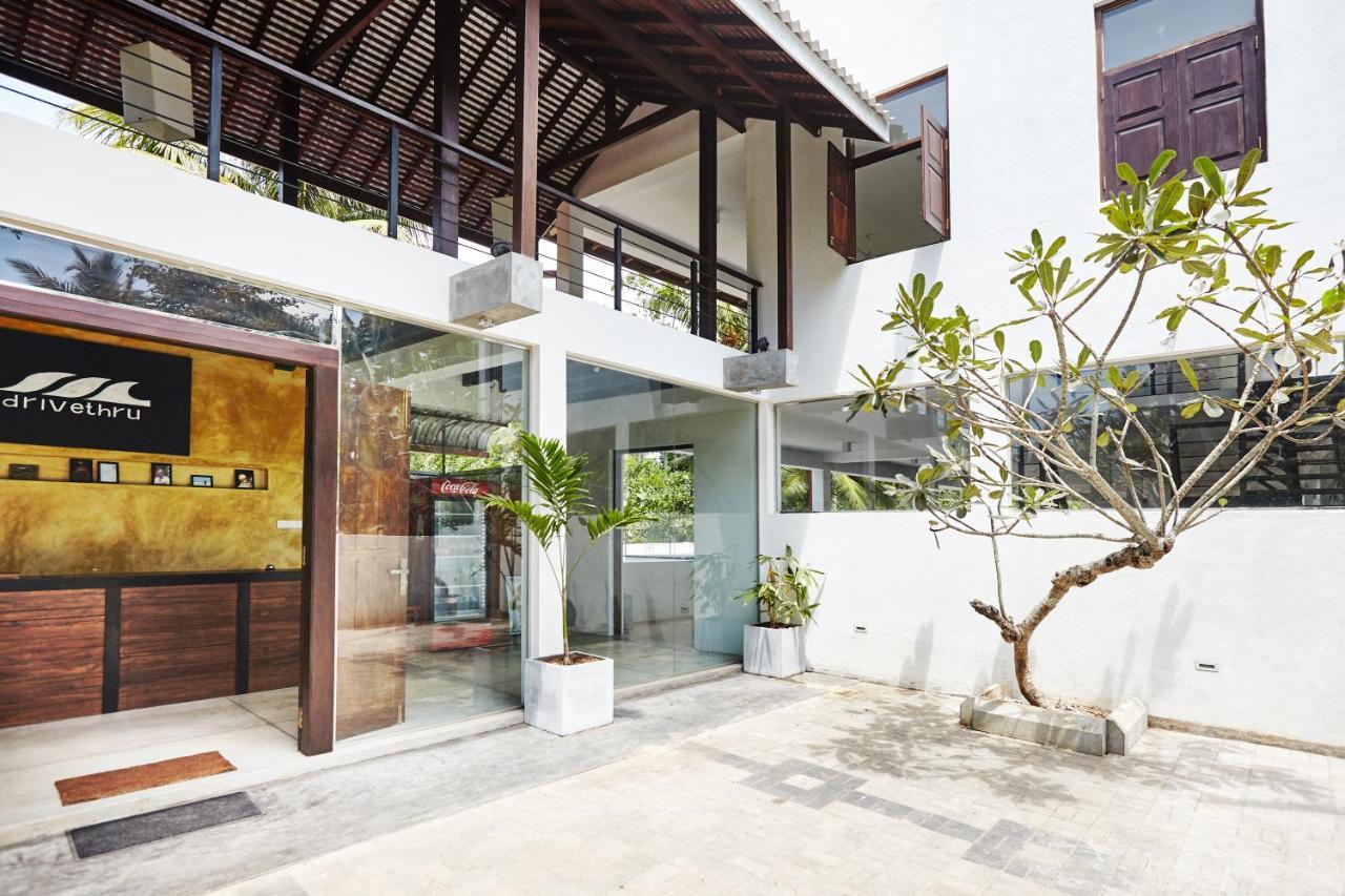 Drivethru Hostel Polhena 外观 照片